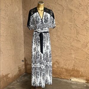 Chiffon Nightgown & Robe Set - In Bloom by Jonquil - sz Medium